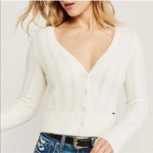 Abercrombie & Fitch cream-colored fuzzy cardigan sweater S